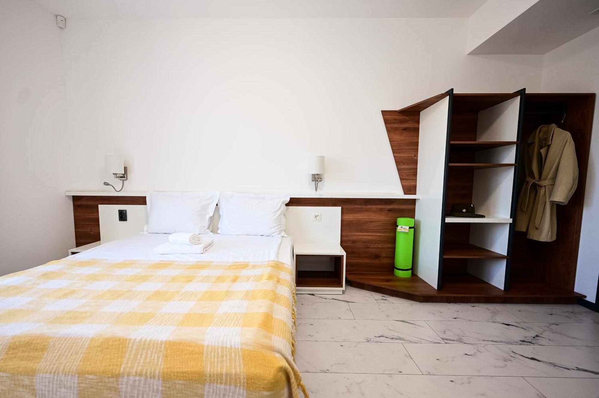 Rubo Hotel Shumen Exterior photo