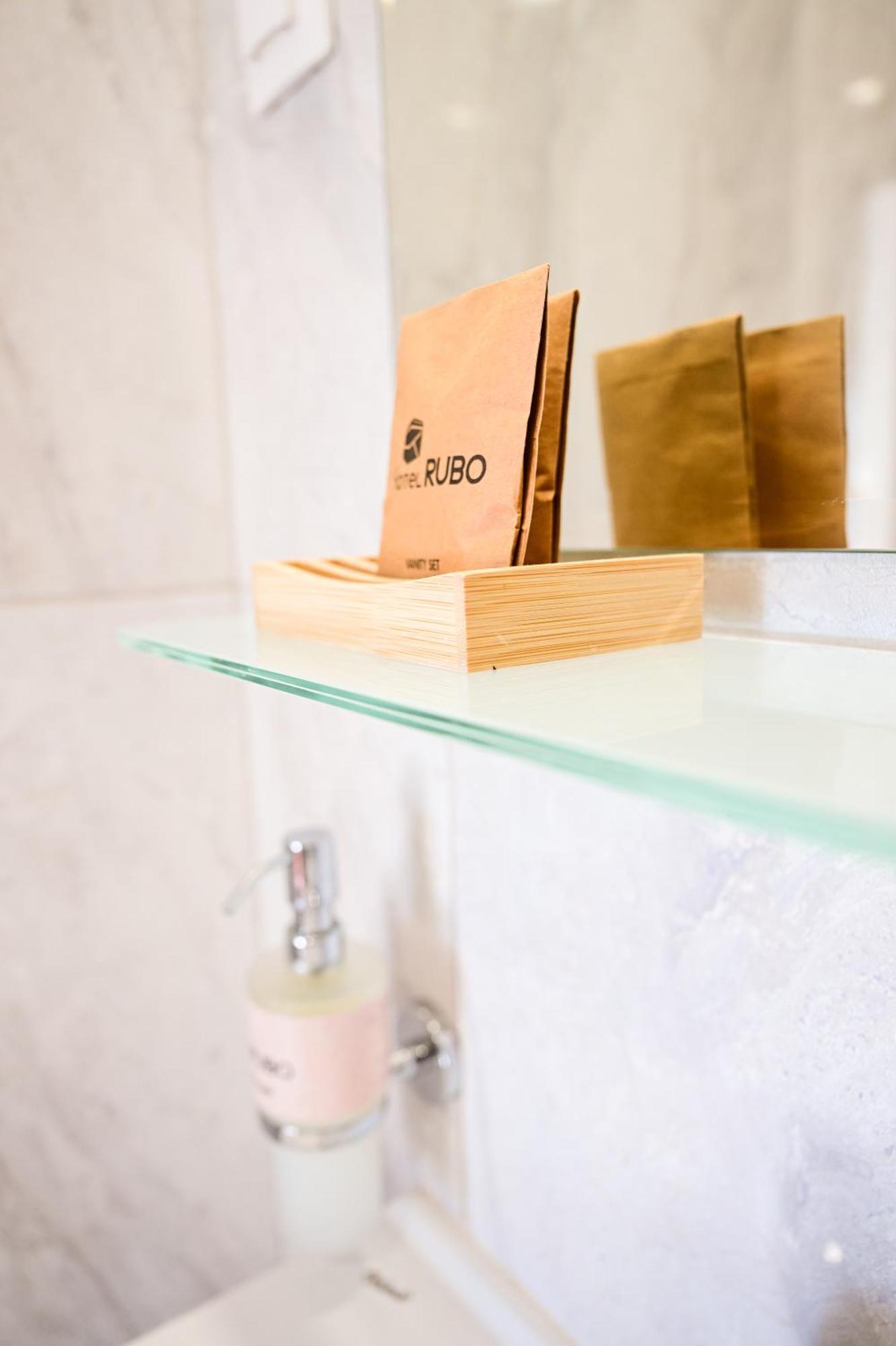 Rubo Hotel Shumen Room photo